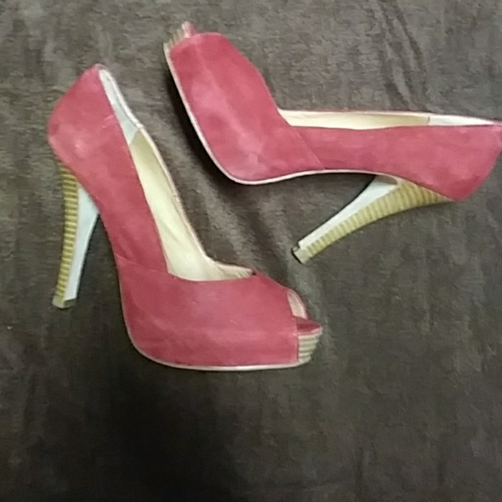"STEVEN" MADE BY STEVE MADDEN